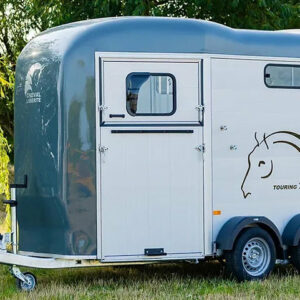Remolque de caballos Liberty Touring Country XL + Rampa y tapicería delantera-Nuevo